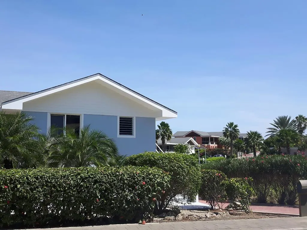 Villa Beach Culture House Willemstad